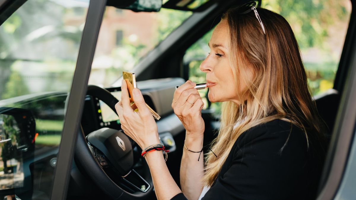 Lucie Výborná se pochlubila novým autem! Je to moje ložnice i pracovna v jednom, říká a chválí si výhledy